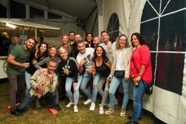 90er Party beim Holzgerlinger Motocross am Freitagabend